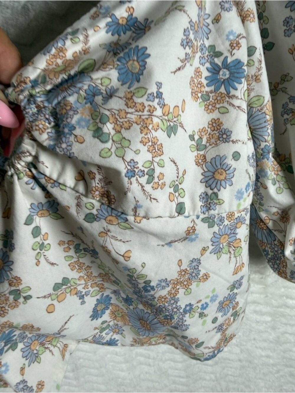 Floral Puff-Sleeve Crop Top - Picture 2 of 6